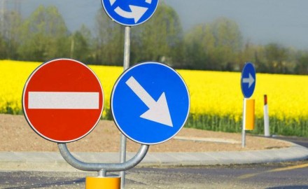 Tubos estriados En 12899-1 para carteles de señalización en carretera