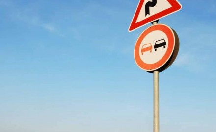 Tubos estriados En 12899-1 para carteles de señalización en carreter